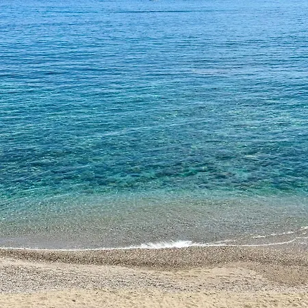 Daire Maremare Giardini Naxos